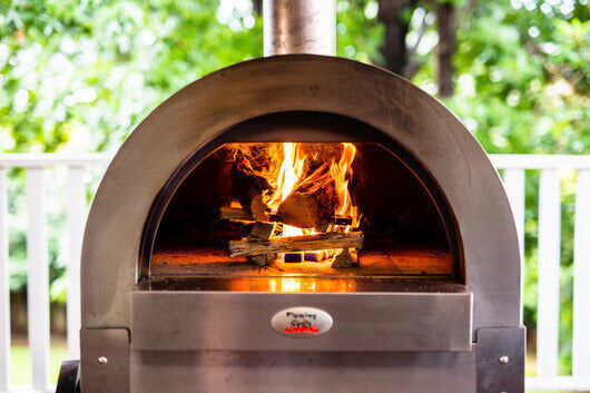 Flaming Coals pizza oven heating up Flaming Coals pizza oven heating up
