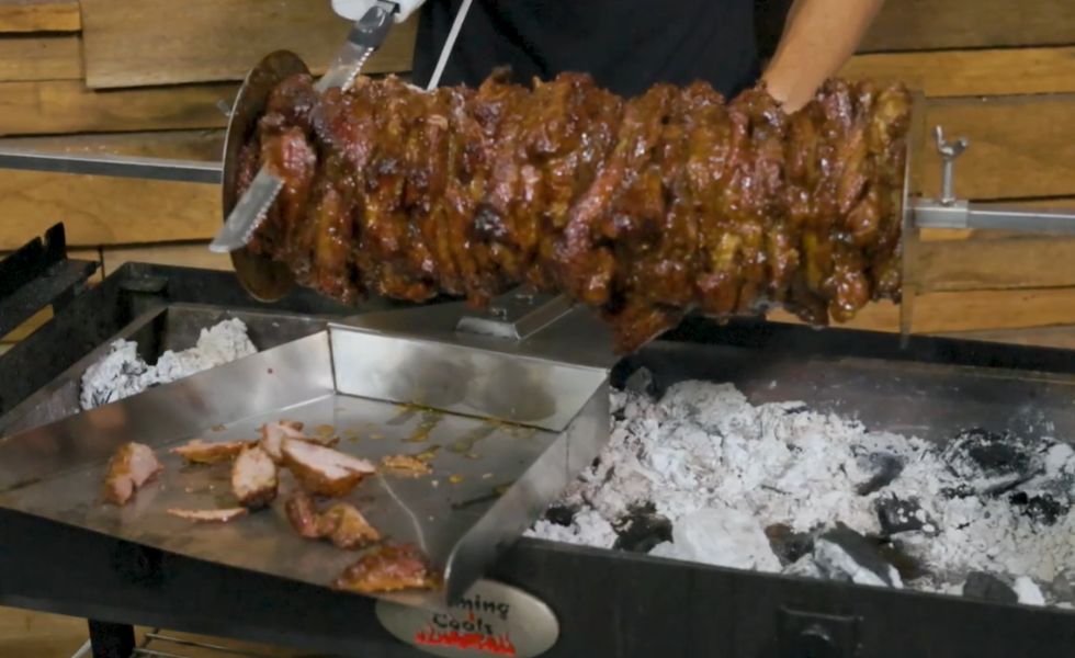 This_image_shows_Carving_the_Lamb_Gyros 