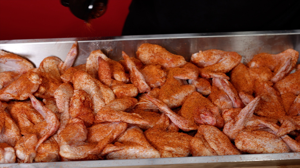 This image shows chicken wings in a tray