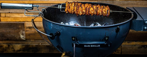 This_image_shows_chicken_wingettes_being_cooked_on_Espetosul_Rotisserie_kit