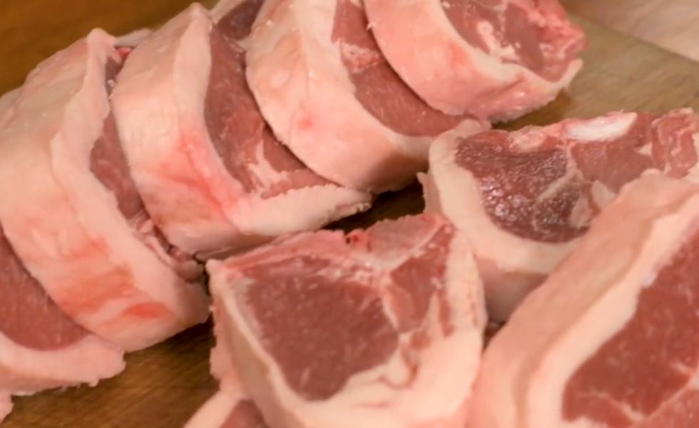 This_image_shows_Lamb_loin_chopped_into_big_chunks 