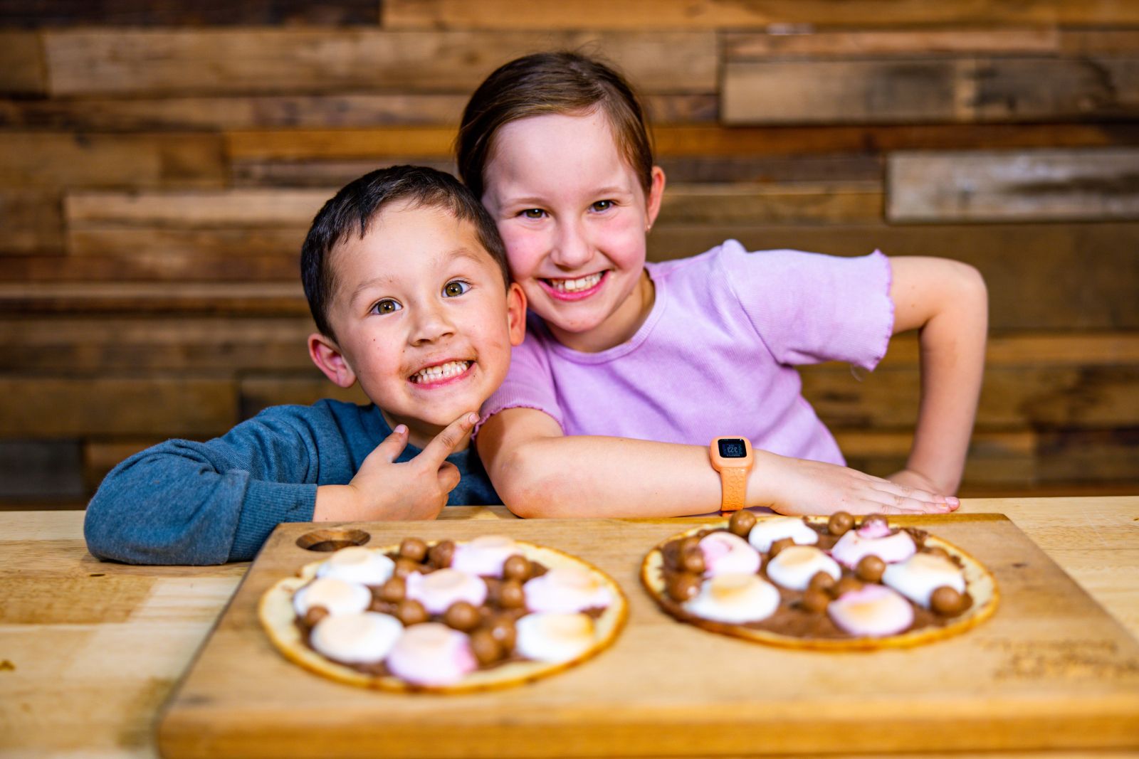 Cooking pizza with kids