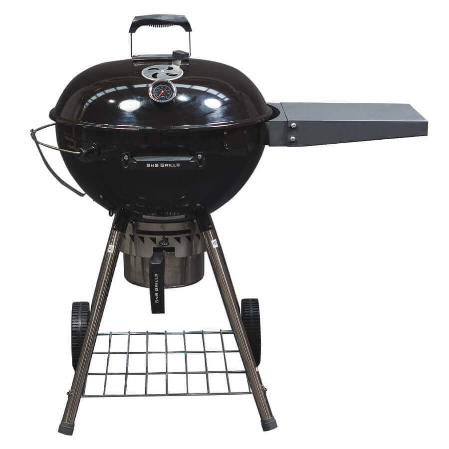 This image shows an Slow 'N Sear Kettle BBQ- Black