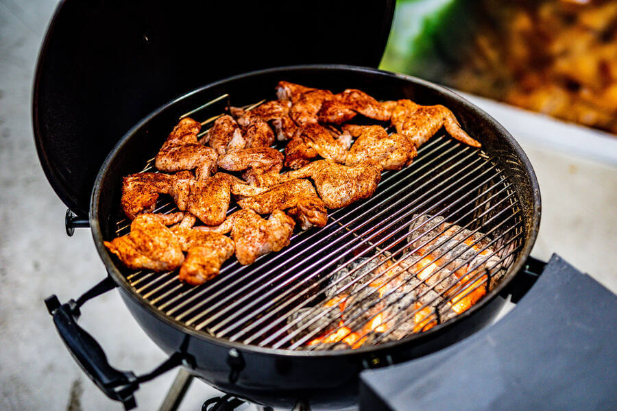 This_image_shows_SNS_kettle _bbq_with_chicken_wings