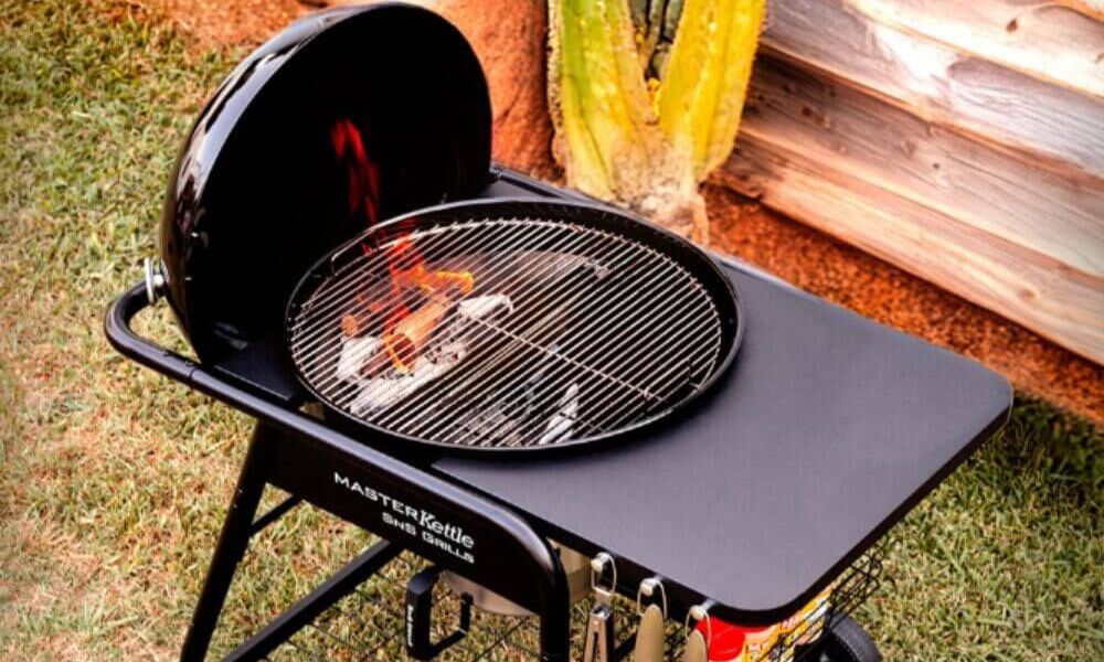 Slow 'N Sear MasterKettle Charcoal Grill + Smoker