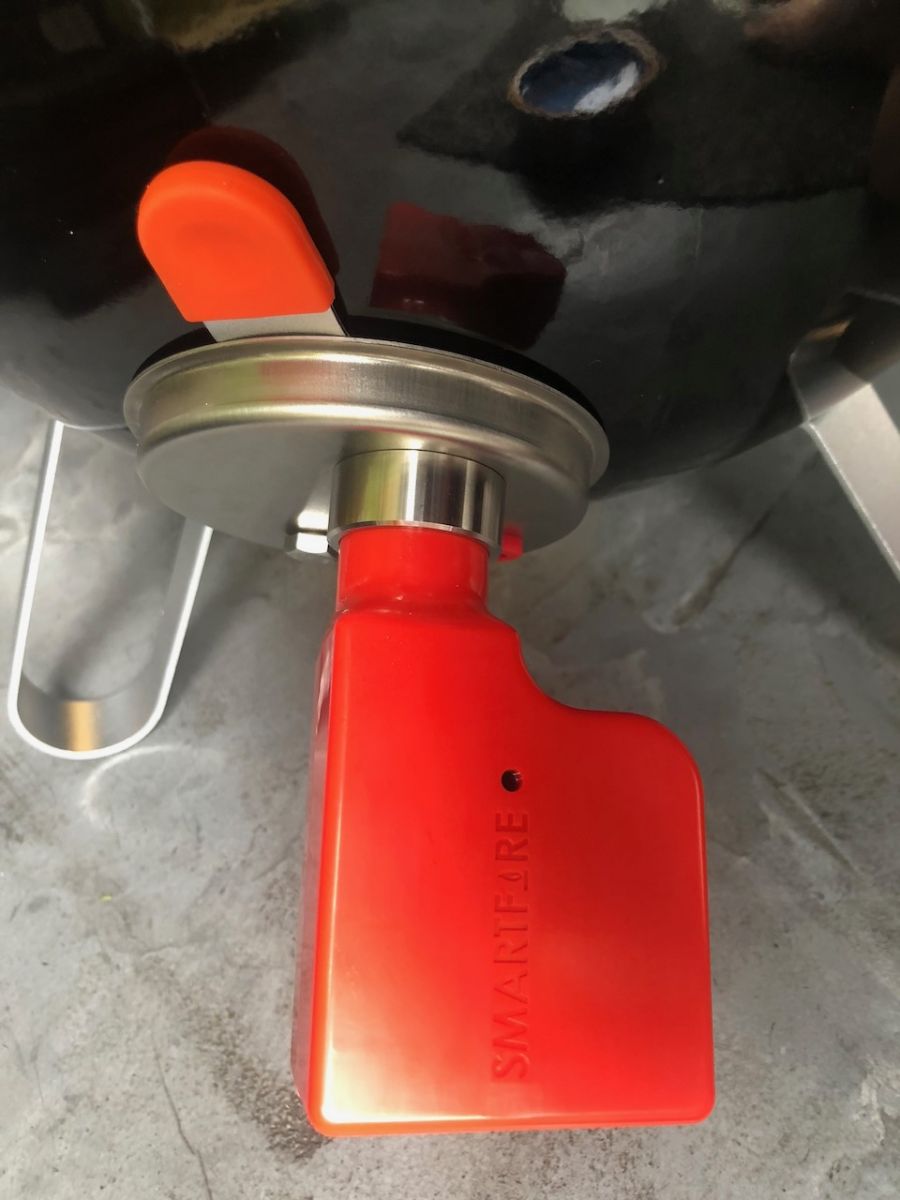 This is an image of the smartfire 5.0 Summer pack connected to a Proq, Weber