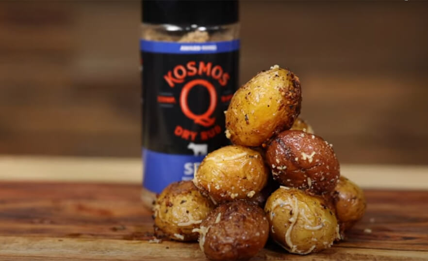 This_image_shows_Smoked_potatoes_with_garlic_parmesan