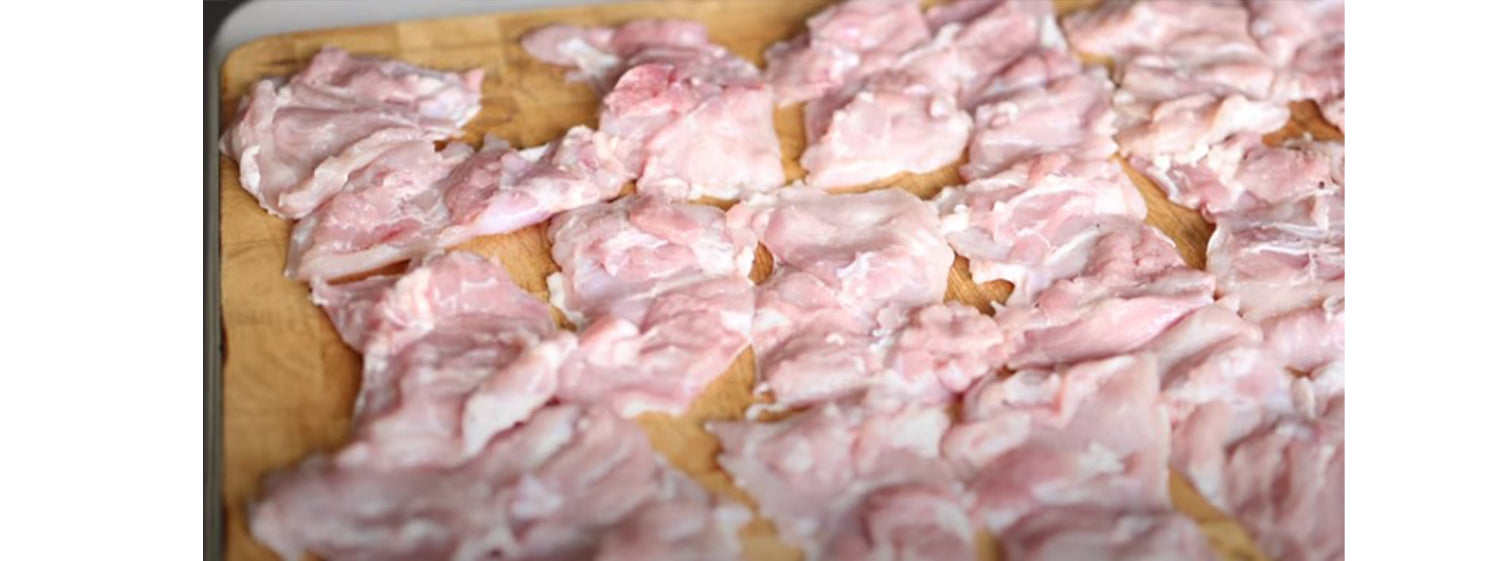 Prepare the chicken thigh
