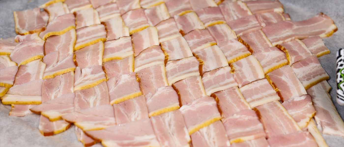 This image shows a diagonal bacon weaved