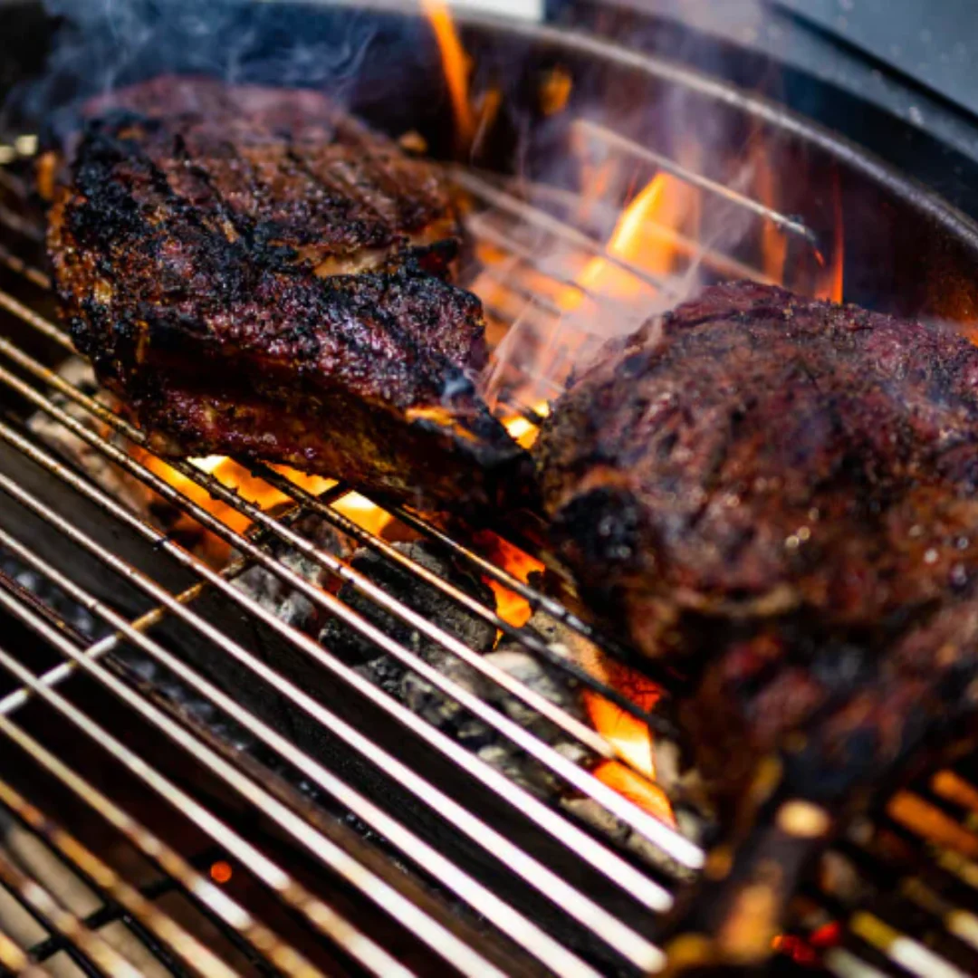 The Pros and Cons of Kettle BBQs image